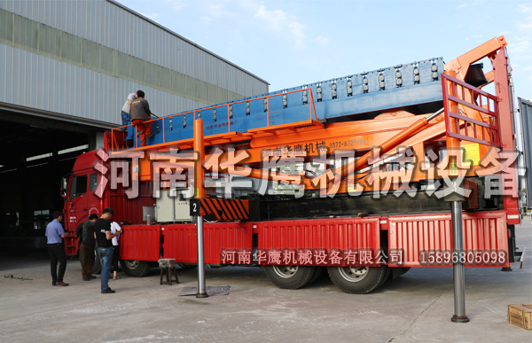 卸載車(chē)載高空壓瓦升降機(jī)應(yīng)注意哪些事項(xiàng)？